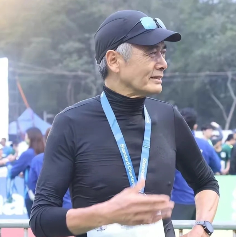 周润发：从银幕到跑道，永不止步的传奇人物