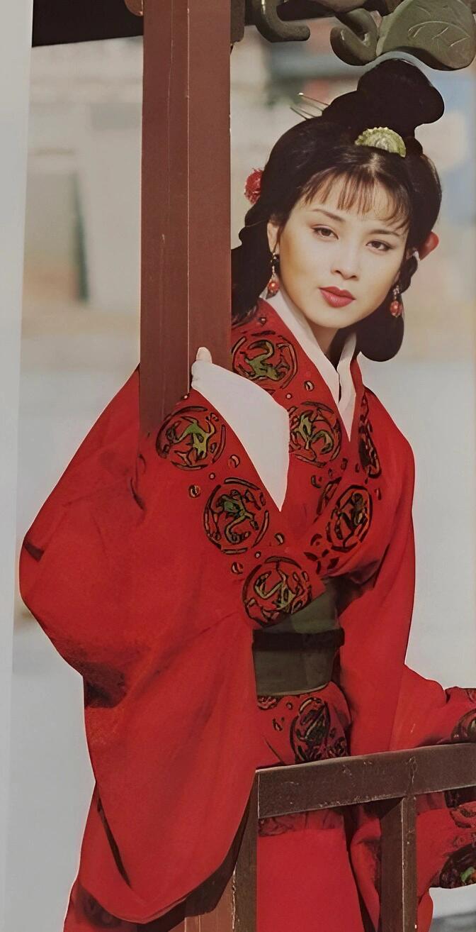 古典第一美女，南陈北赵，她与宋丹丹是妯娌