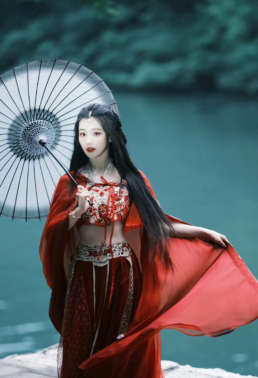 王鹤润的早年经历
