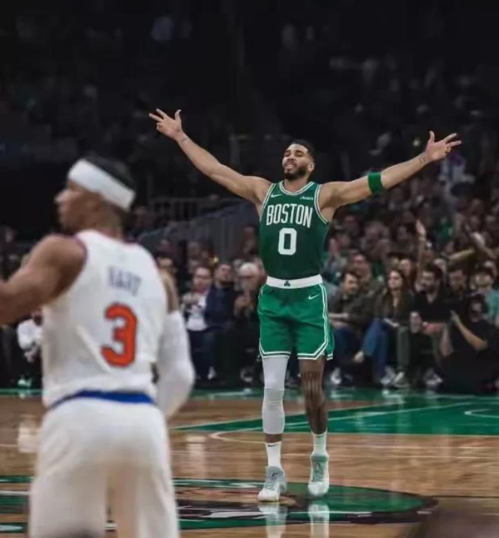 NBA冠军太猛了吧！随着凯尔特人132-109尼克斯，彻底认清了谁是老大地位；