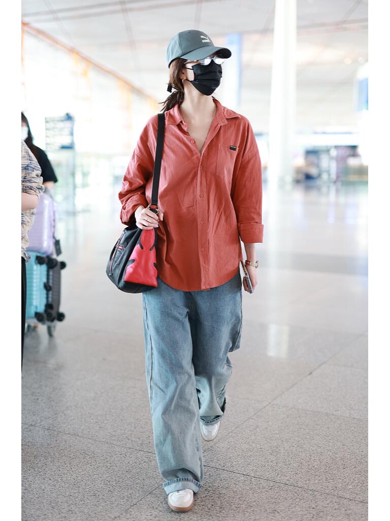 宋妍霏很养眼