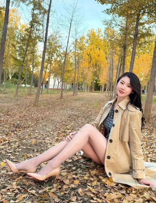 喜欢哪个穿搭的我呢哈哈哈哈哈哈