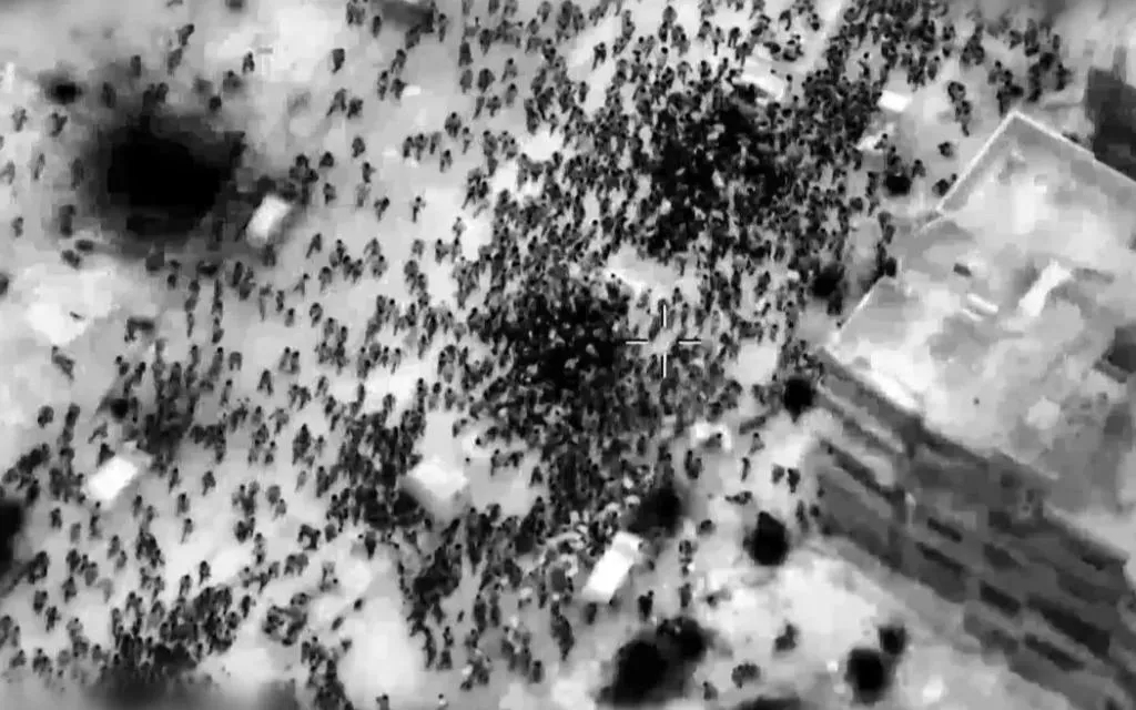 原来是踩踏事故？3月3日上午，以色列国防军发言人丹尼尔·哈加里发布了一份视频声明