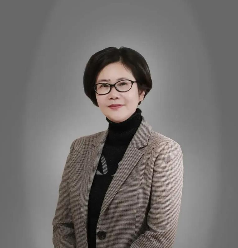 不要轻易得罪一个女人，更不要轻易得罪一个女律师，这次某团尝到了滋味。
几年前，一