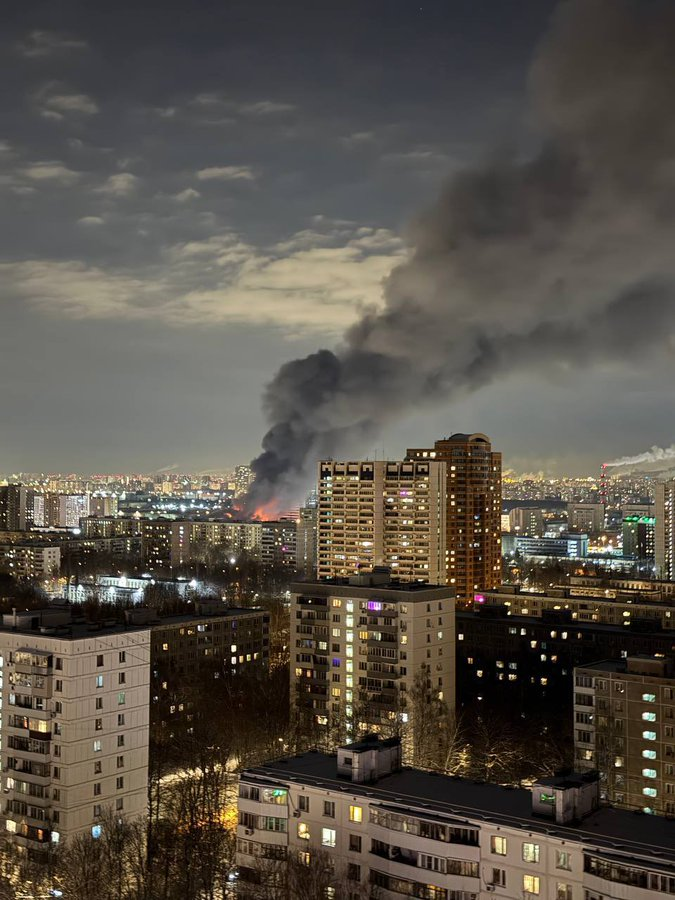 位于莫斯科的列别杰夫精密机械与计算机工程研究所突然发生火灾，着火面积达到1500