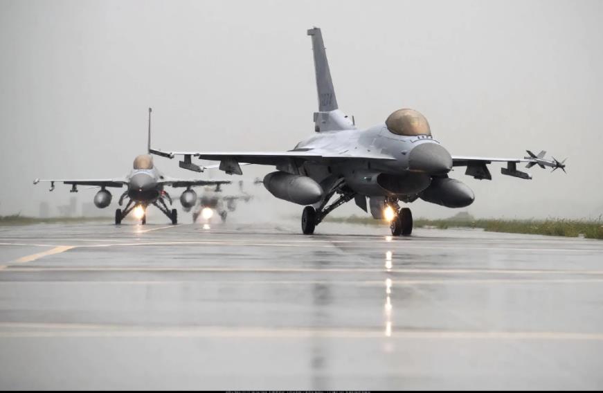 俄乌局‮面势‬临重‮挑大‬战！
据俄卫‮通星‬讯‮报社‬道，乌‮兰克‬军队‮第在