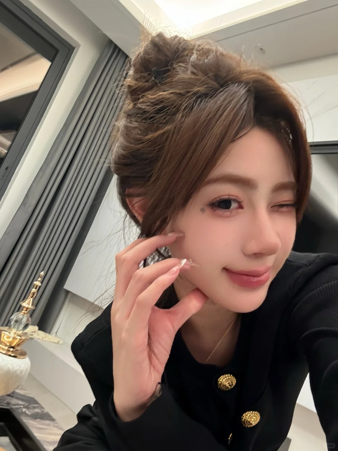 随便美美
扎了个完美的丸子头