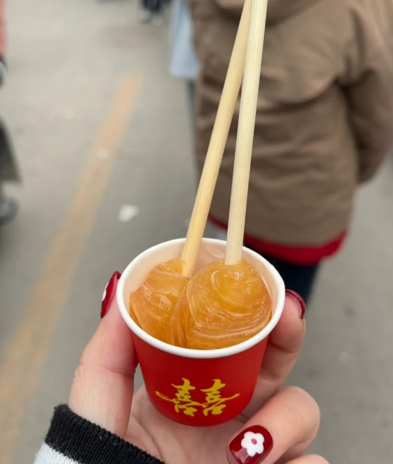 uc老铁们快来帮帮忙，这东西叫什么名字？这造型也忒别致了吧！