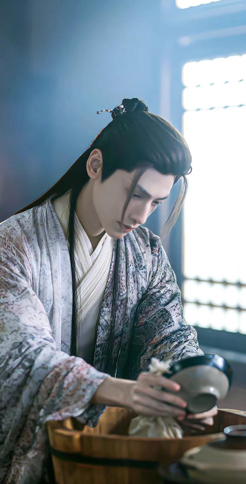 罗云熙：翩翩公子，温润如玉