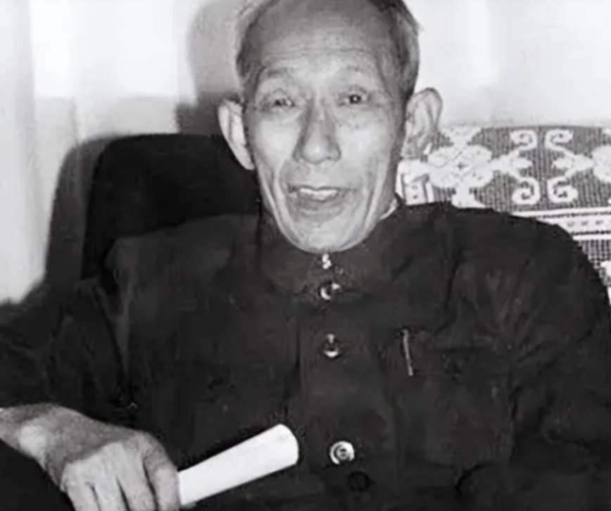 1948年，王耀武在战事紧迫之际，特意召集手下，语气凝重地提醒大家：“这是内战，