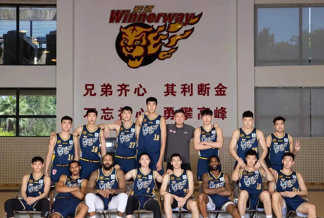 大胆预测，春节前的4场比赛过后，最终排名前八如下
1、广厦——66分（目前58分