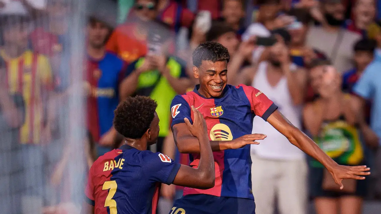 西甲第2轮，巴萨主场2：1毕尔巴鄂竞技，亚马尔贡献超级世界波