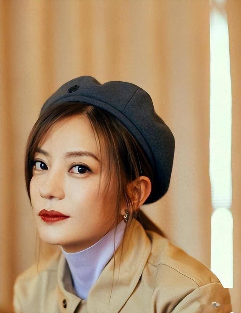 赵薇，这位曾经的娱乐圈女神，最近的境遇真让人唏嘘。