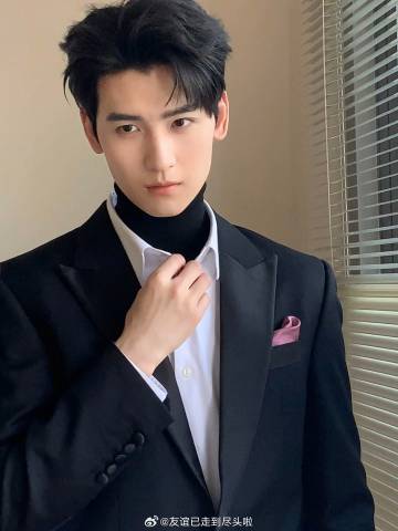 暗河传男二接触黄俊捷，之前遛过常华森
龚丝心仪的演员参考肖顺尧，但是片方一直码的