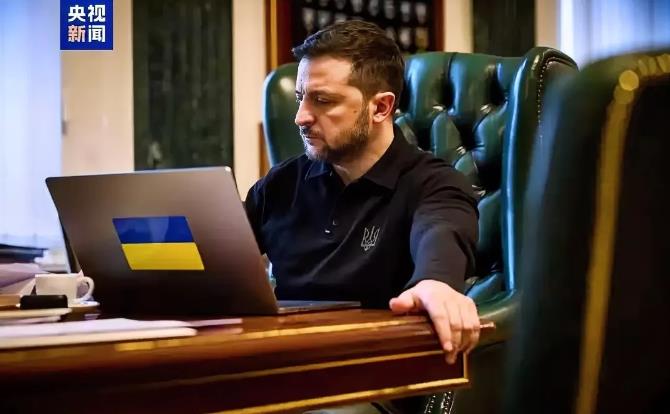 乌克兰司机总统应该感到心虚害怕了！泽连斯基还没等调查结果正式出来，就急着和阿塞拜