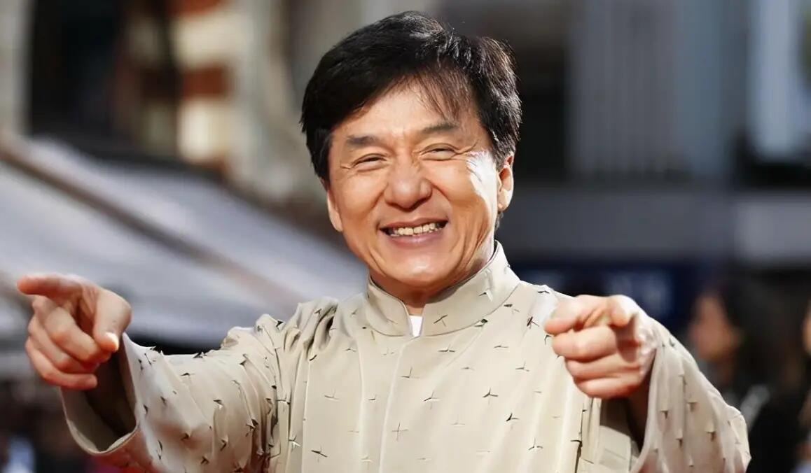成龙发文缅怀元奎：永远怀念你