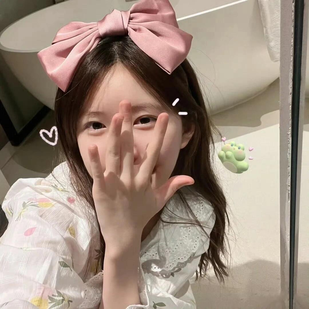 赵露思搞怪甜美