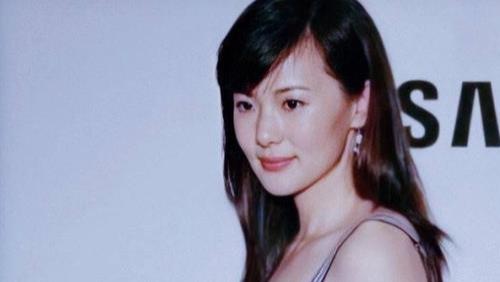 从配角到柏林影后，书香气质性子淡，嫁王菲初恋的咏梅成人生赢家