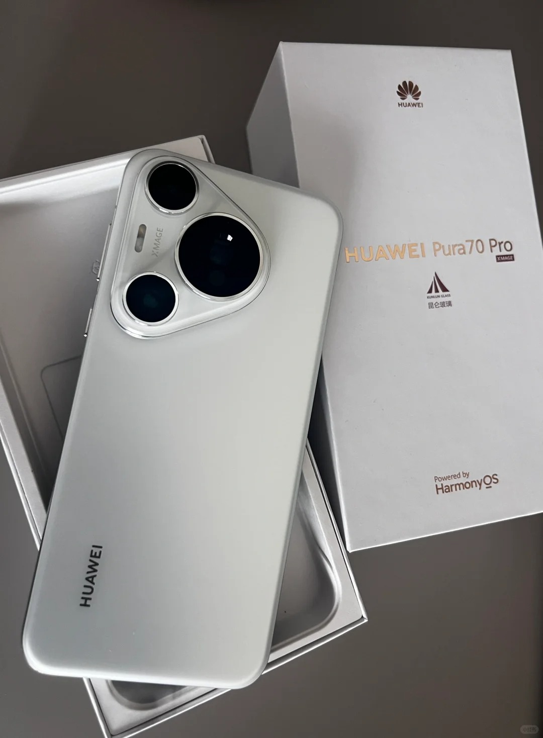 第一时间买到📱
华为Pura70 Pro  雪域白1TB