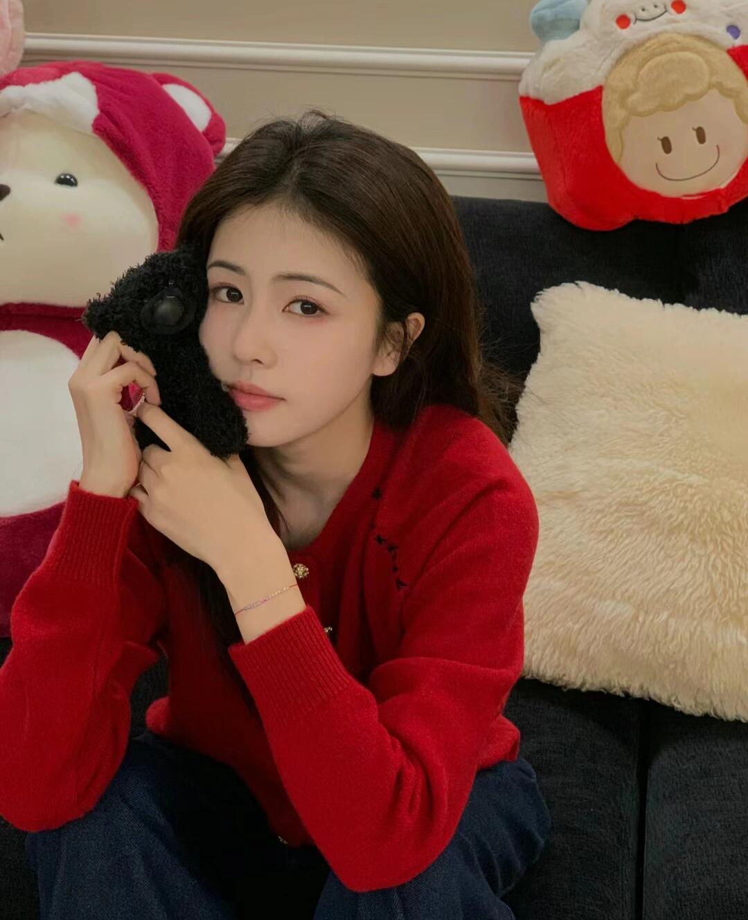 她真的好明媚好漂亮