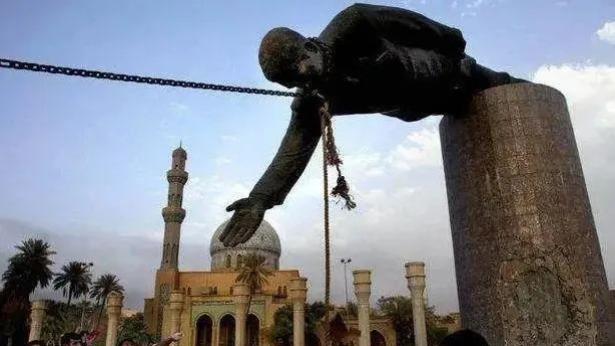 叙利亚前总统阿萨德光速倒台，关于他的种种“神话”破灭了