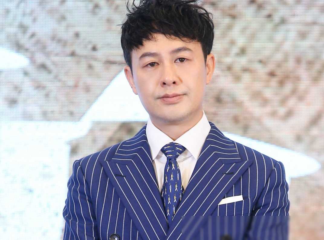 
“我就像一笼热锅上面的包子，还没有出锅，就已经凉透了”。

同样的境遇，他又会