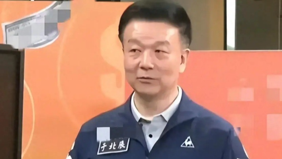 台湾退役少将于北辰，人称“土房哥”，最近大放厥词，声称要去大陆的珠海航展搞破坏，
