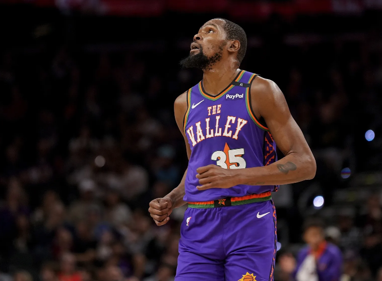 这就是太阳现在的实力！

赢个弱队费劲吧啦，打个联盟倒数第一的奇才，领先24分被