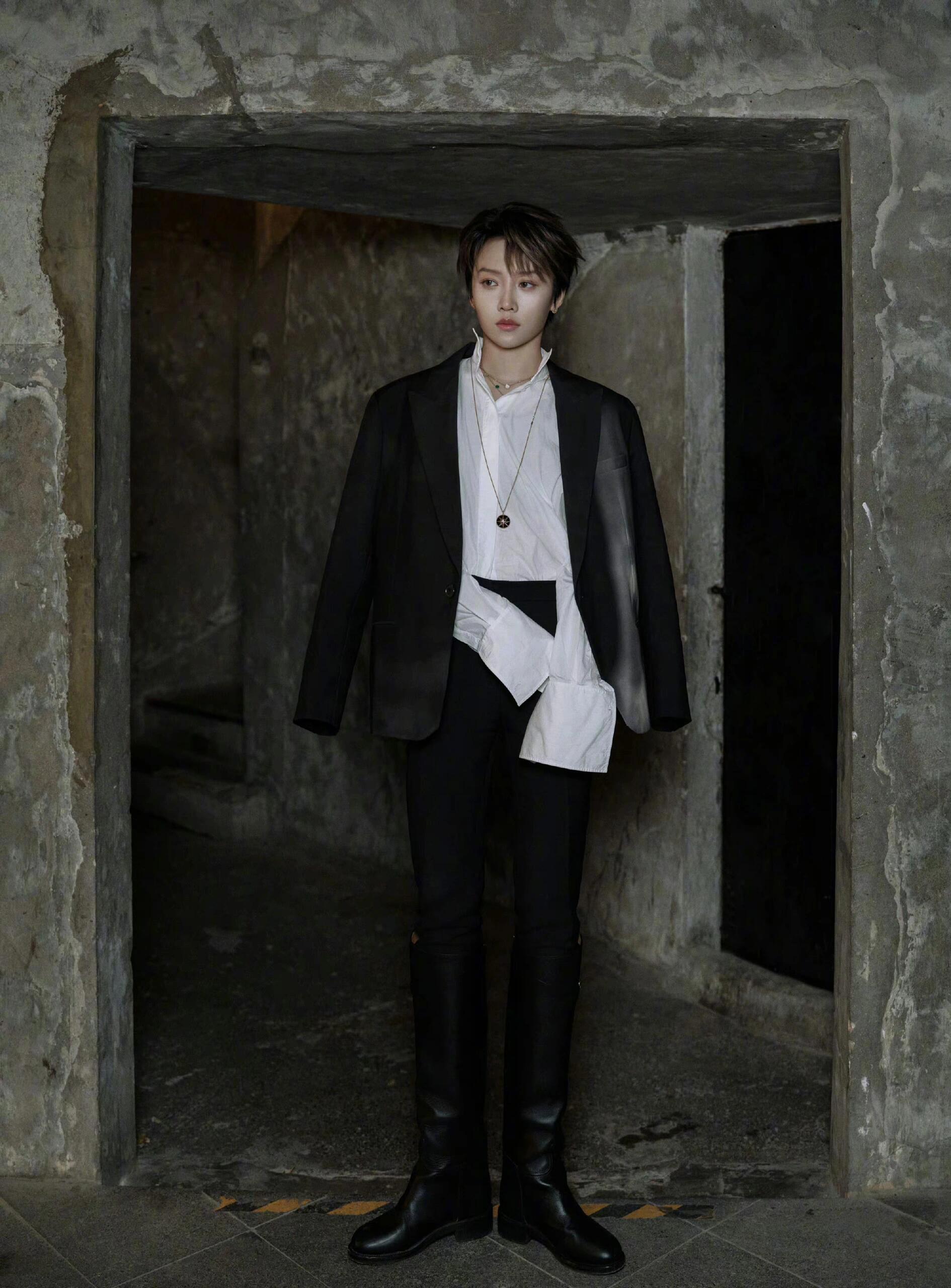 利落飒爽的女郎~