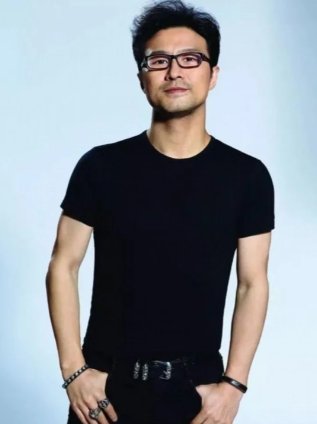 汪峰的情感风云：前女友葛荟婕的明枪暗战