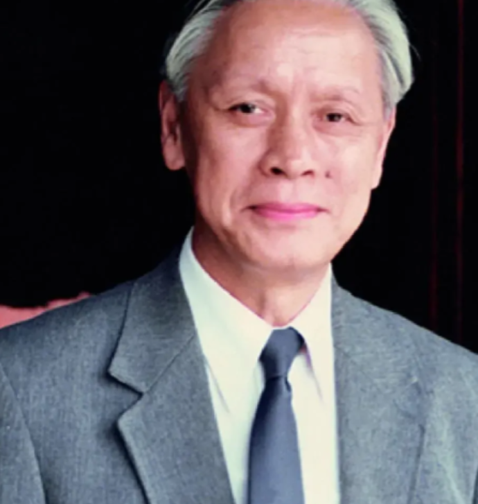 “是爸爸对不起你，但这都是为了亿万婴儿的生命啊！”1959年，他瞒着妻子，偷偷把