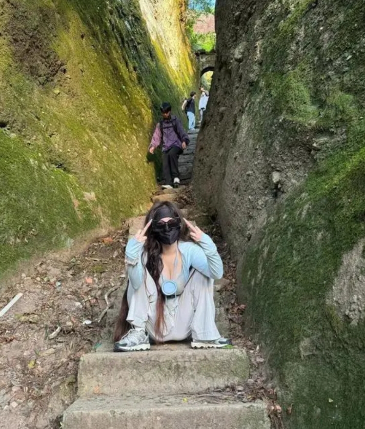 一女当关，万夫莫开。