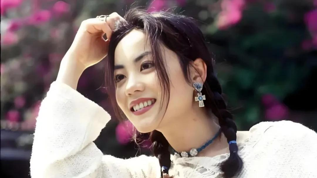 歌坛天后王菲，7年后再回归！