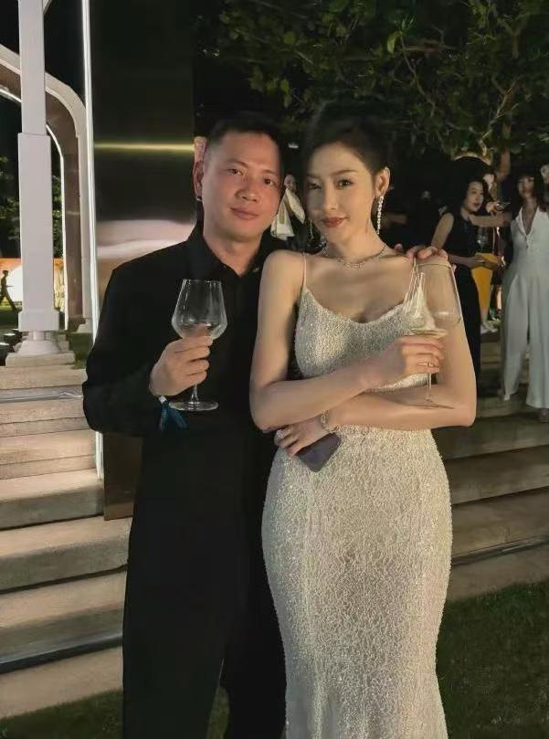 张天爱这大体格的身材太完美了，这简直绝了