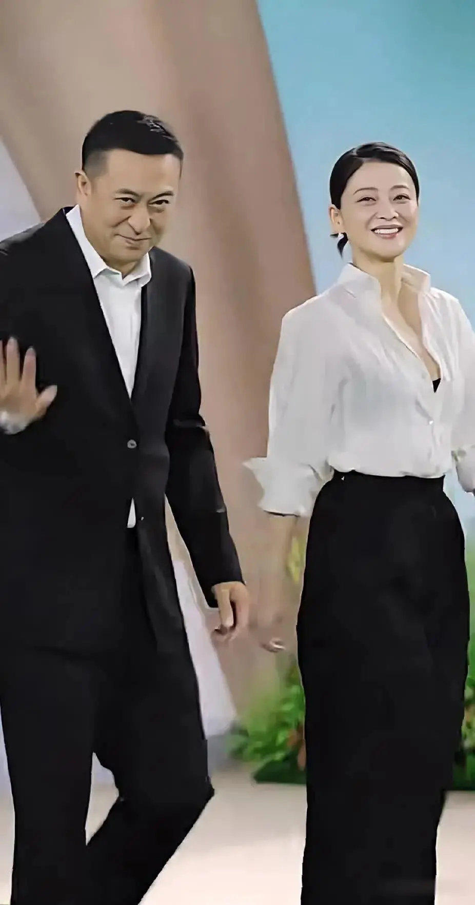 张嘉译和梅婷同框，
你们最喜欢谁多一点？

张嘉译，梅婷，是当世之名伶，
他们演