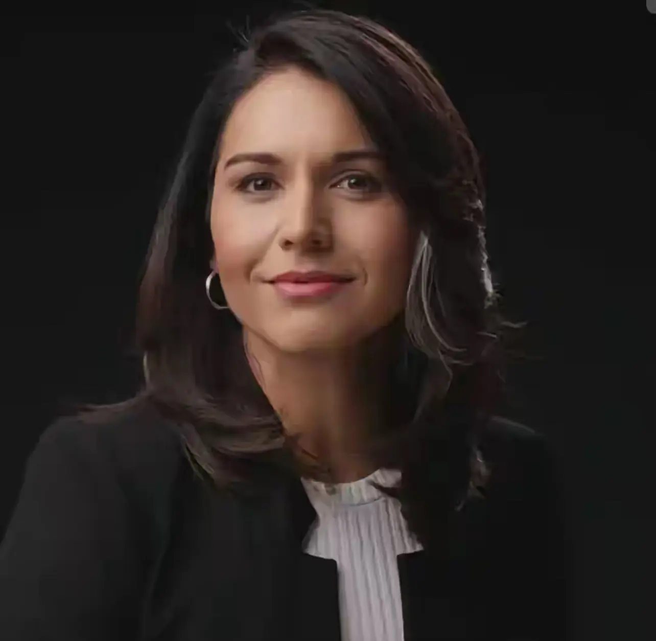 美国国家情报总监和中情局局长不是一个职位，美国共有包括中情局在内的16个官方情报