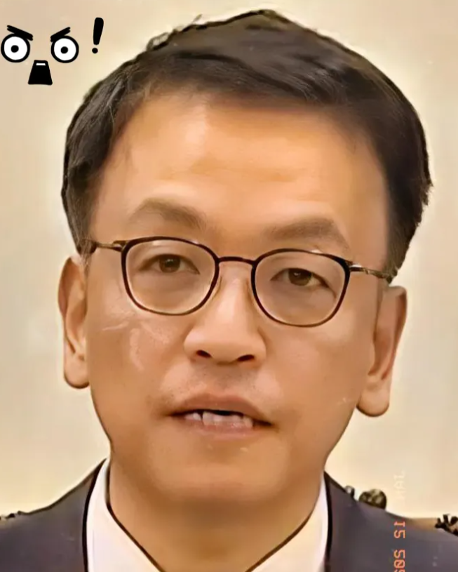 快讯！
韩国刚刚传来消息！

韩国“抓捕总统车队冲突事件”后，政坛一片混乱，代总