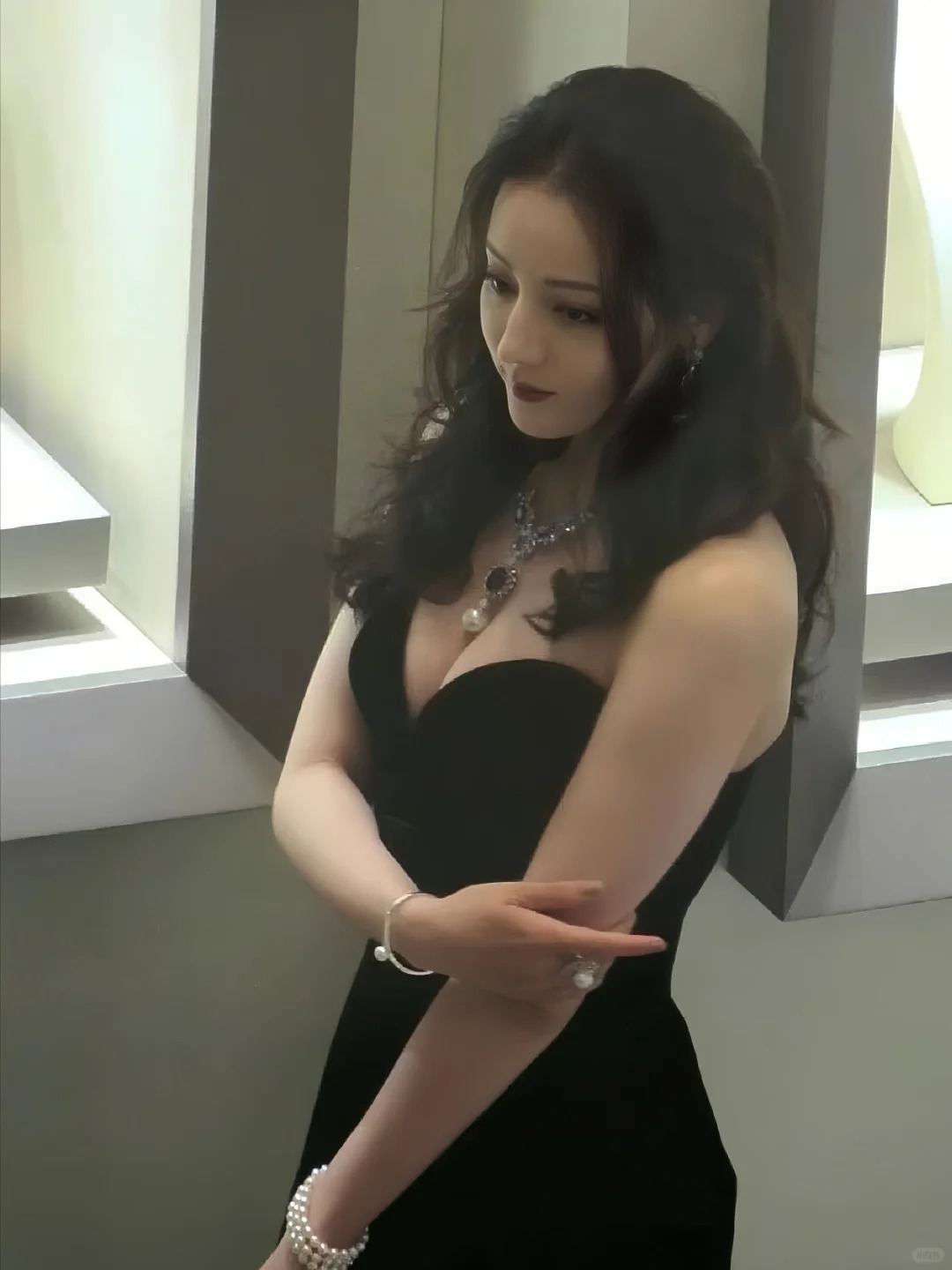 早期的巴巴是真的美翻啦！😍