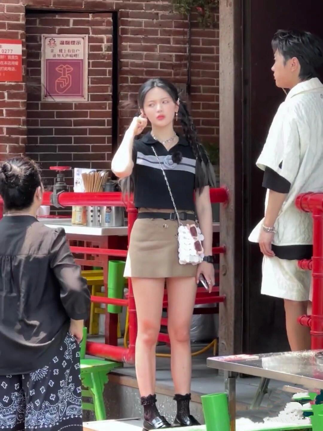 杨超越青春无敌