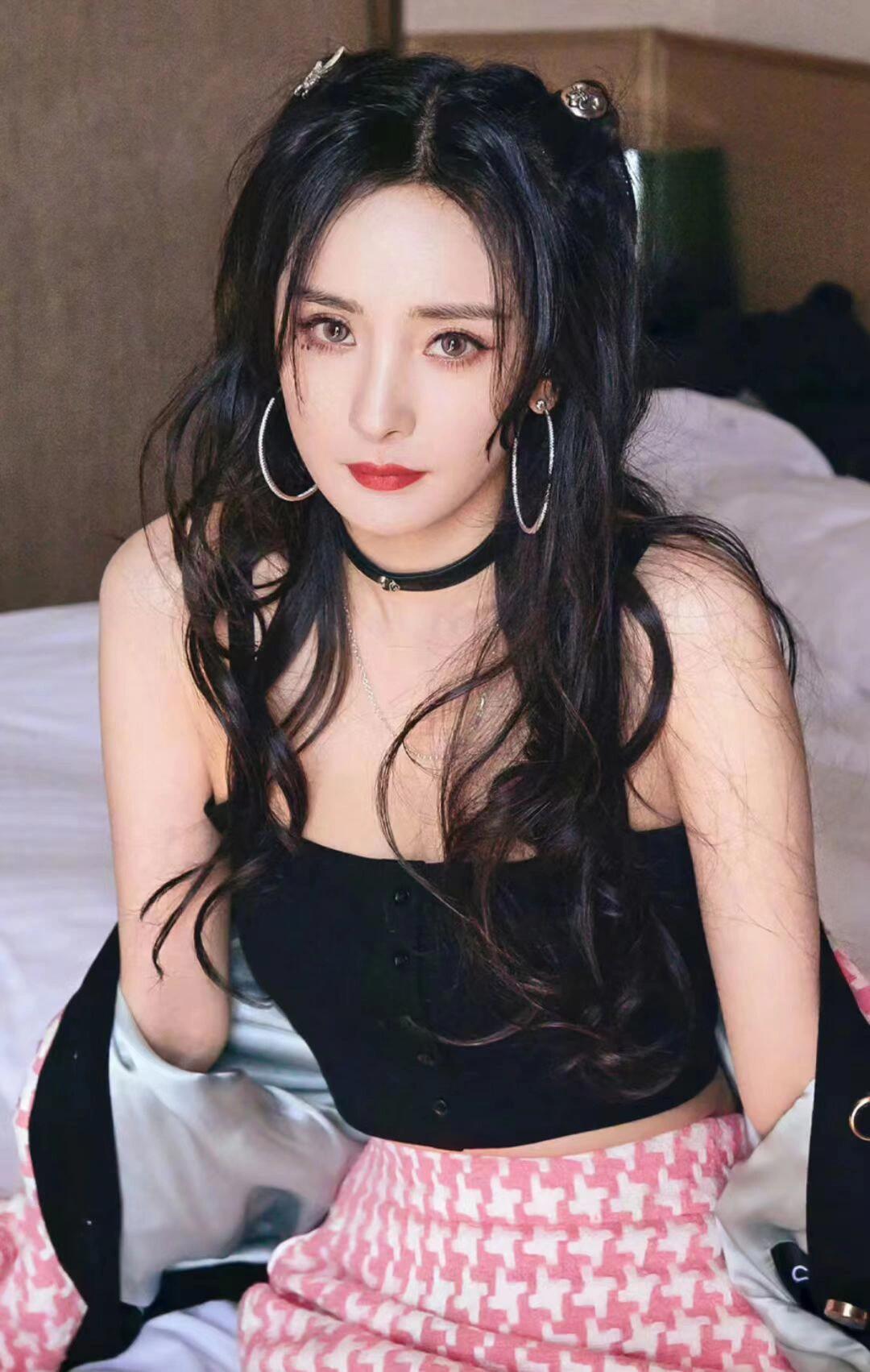 杨幂——成熟妩媚