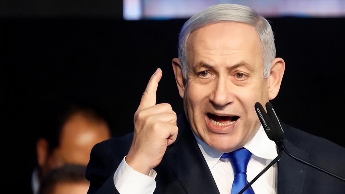 法国反应亮了！以色列袭击法国部队后，宣称将对马克龙采取行动