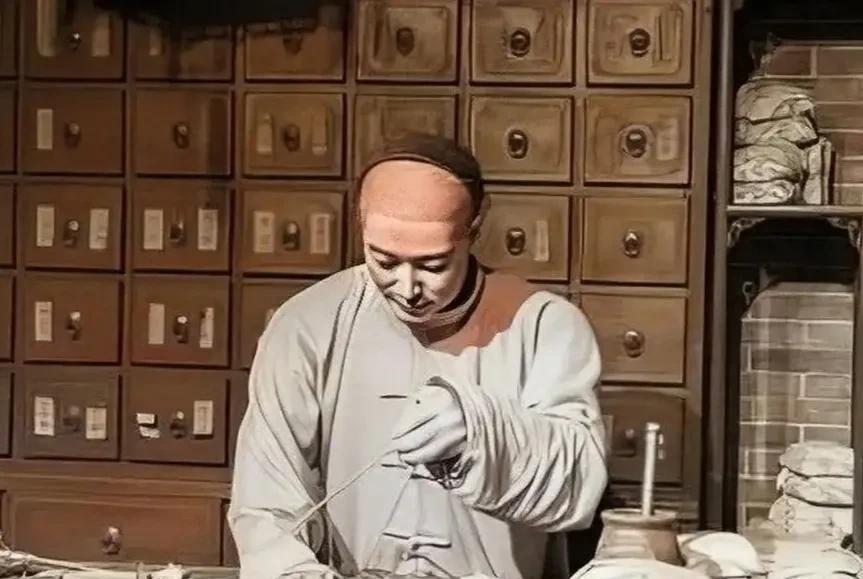 冯谦之无辜遭戮，锦衣卫误杀酿悲剧——历史中的冤案与牺牲