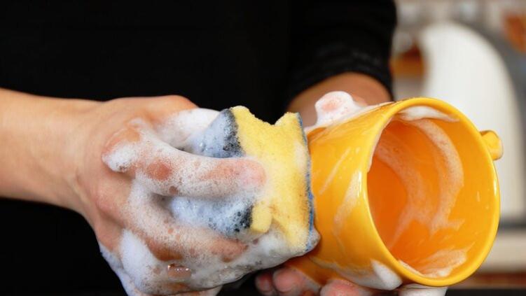 洗洁精是“害人精”，不仅有毒还致癌？提醒：3种洗洁精尽量少用