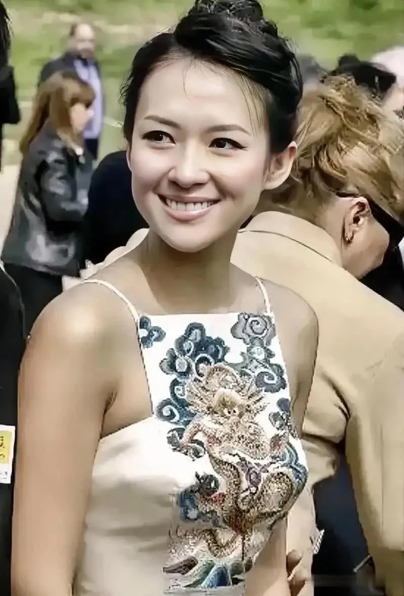 国际章离婚后依然魅力无限