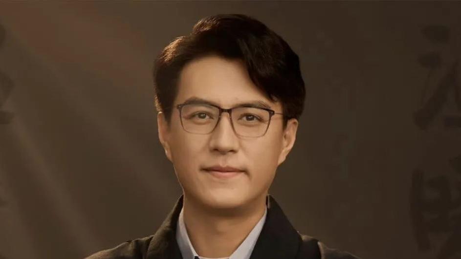 靳东，三分之一个诗人