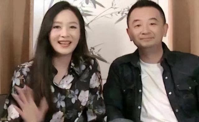 一场同学聚会，揭开了黄海波的“江湖地位”，难怪曲栅栅不离不弃（黄海波最近视频）-第10张图片-九妖电影