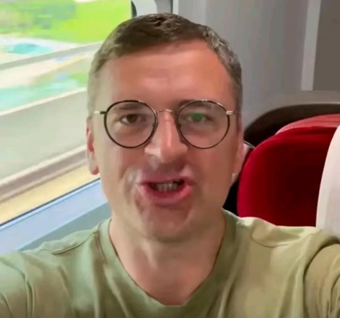 关于库列巴的访问，网络上传的沸沸扬扬
真真假假并不清楚，大概有以下一些说法：
1