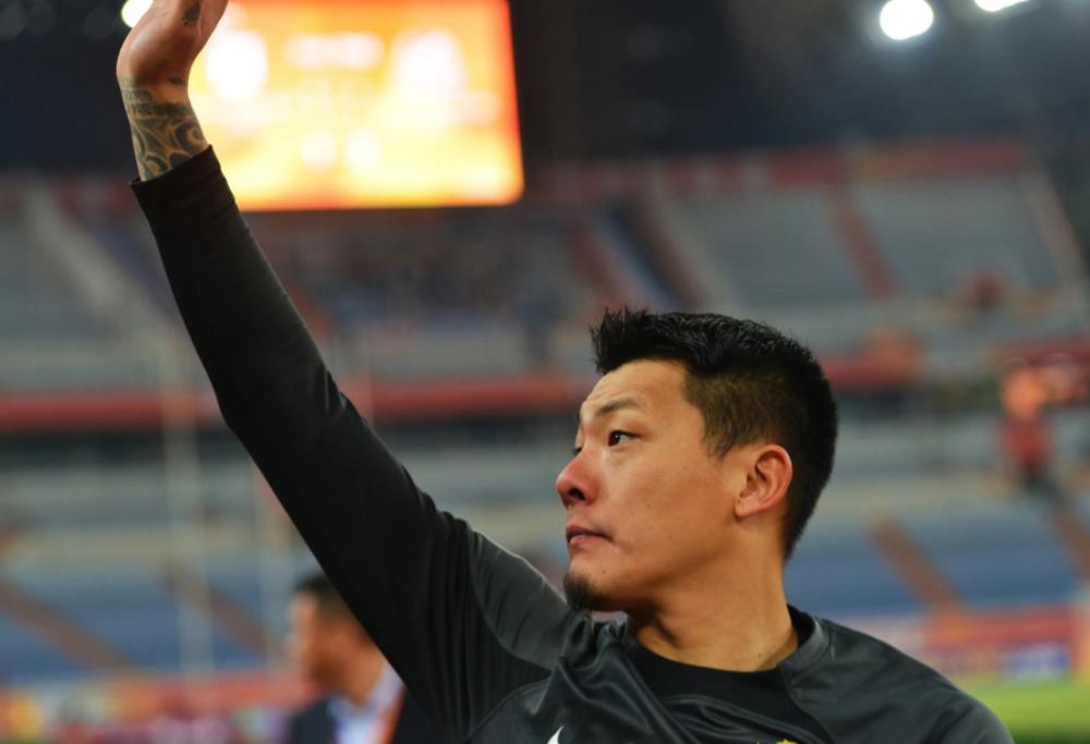 王大雷鲁能职业生涯数据，不比不知道一比吓一跳

2014、出场41次丢球51个，