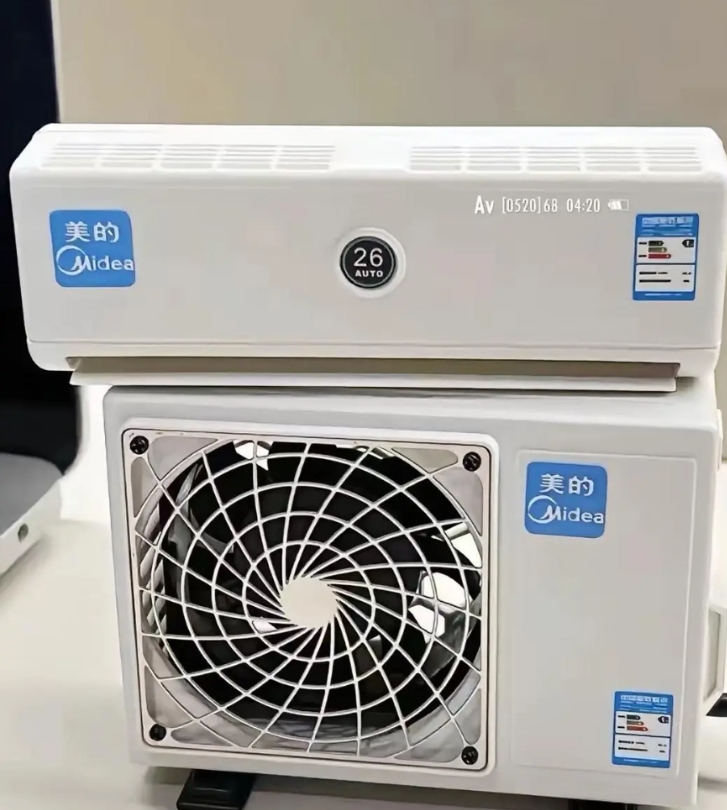 买了一台空调，叫安装师傅过来安装，居然说不会装让我另请高明！什么服务态度啊！谁知