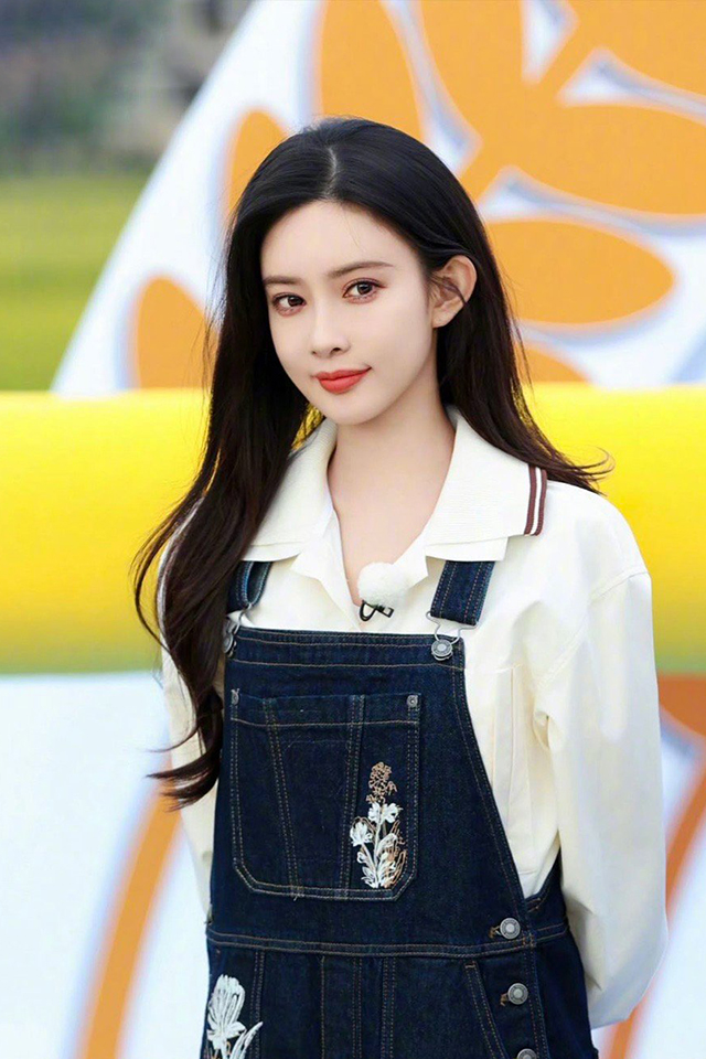 孟子义因航班延误，无法赶上跑男录制，孟子义工作室发文道歉。
但是，小伙伴更关心的